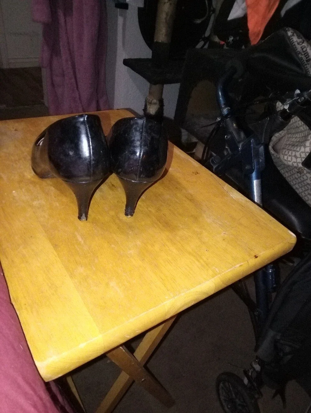 Black Women's Pointed-Toe Pumps - Classic Everyday Heels